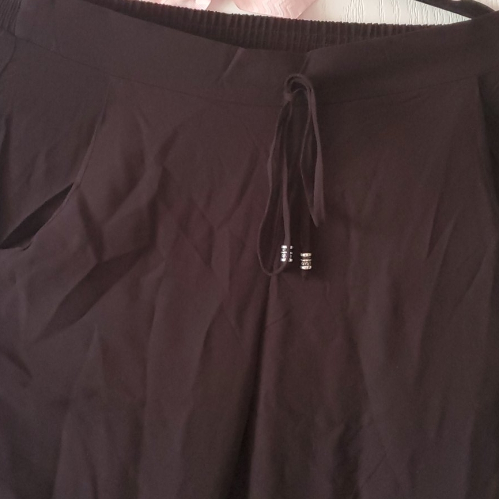 Pants - Picture 2 of 5